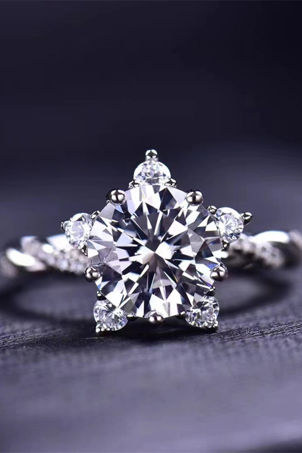 My Shining Star Twist Ring