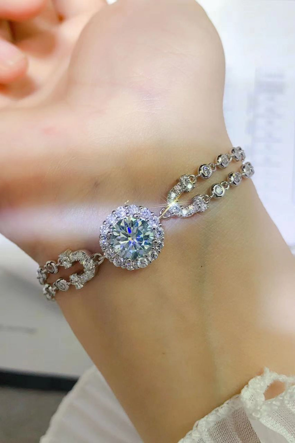 Frosted Elegance Moissanite Double-Layered Bracelet