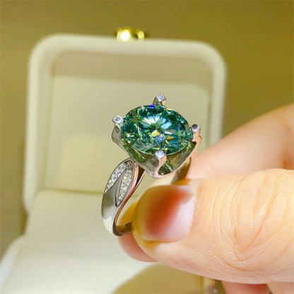 Luxe Verdant 5 Carat Moissanite Ring