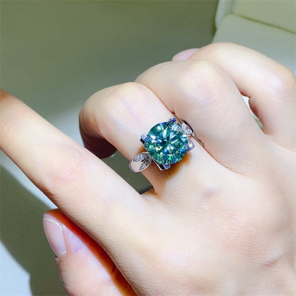Luxe Verdant 5 Carat Moissanite Ring